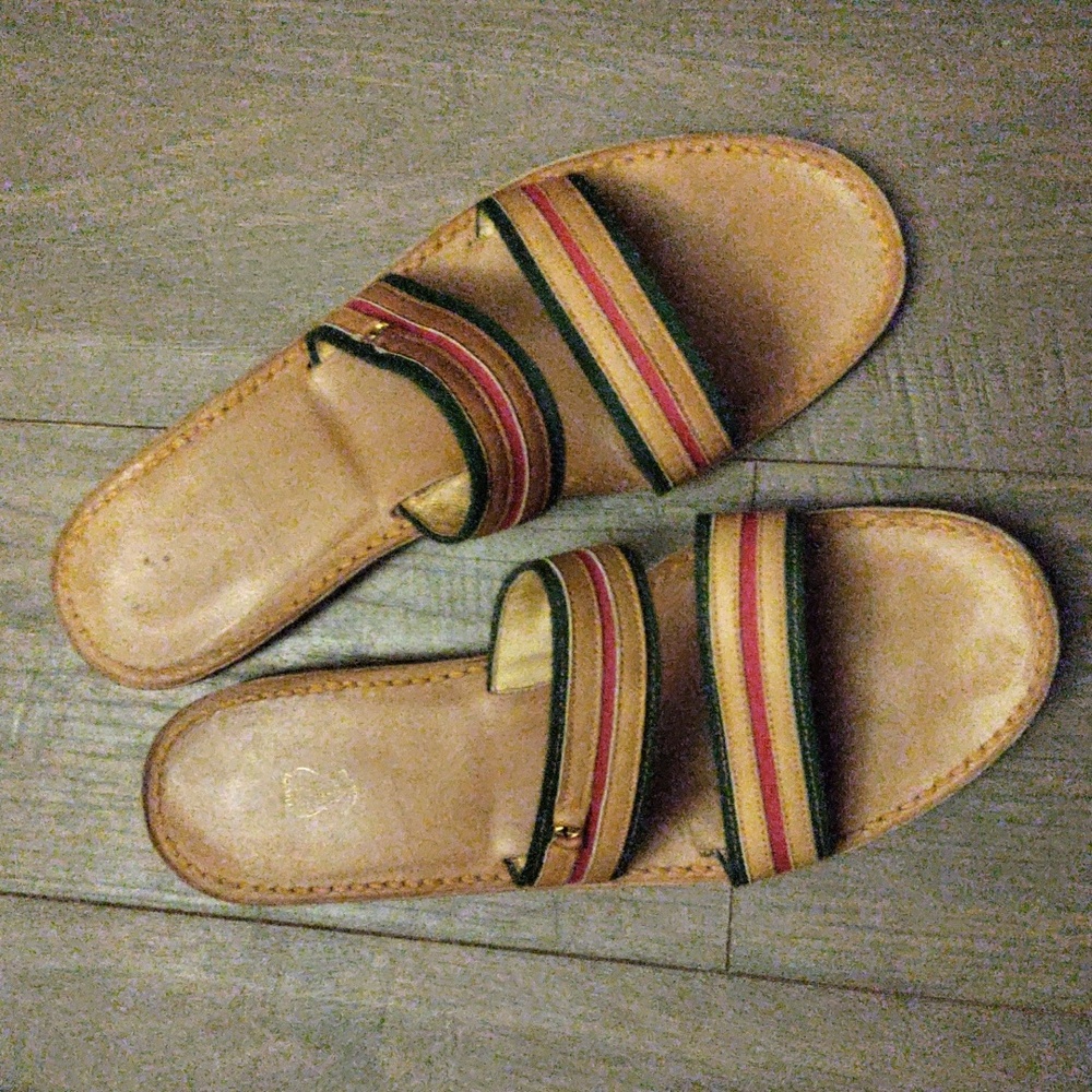GUCCI Vintage Flat Sandals